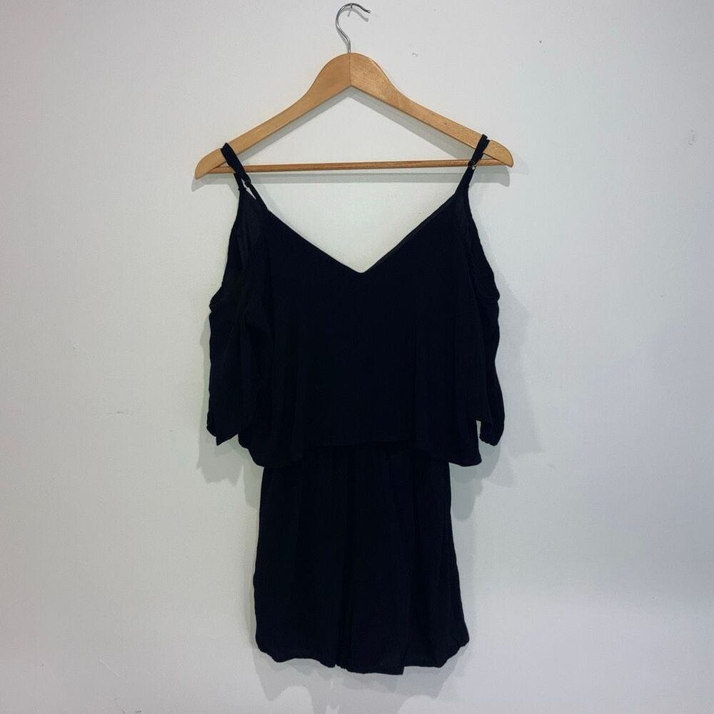 Audrey 3+1 Black Cold Shoulder Ruffle Romper Size Medium